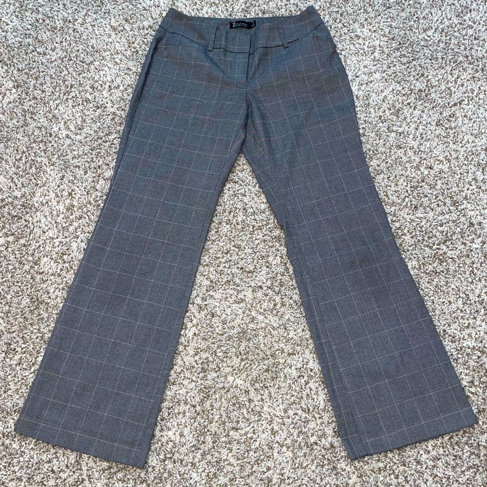 NEW YORK & COMPANY 7th Avenue Suiting Collection Gray Pants Size 4 Petite